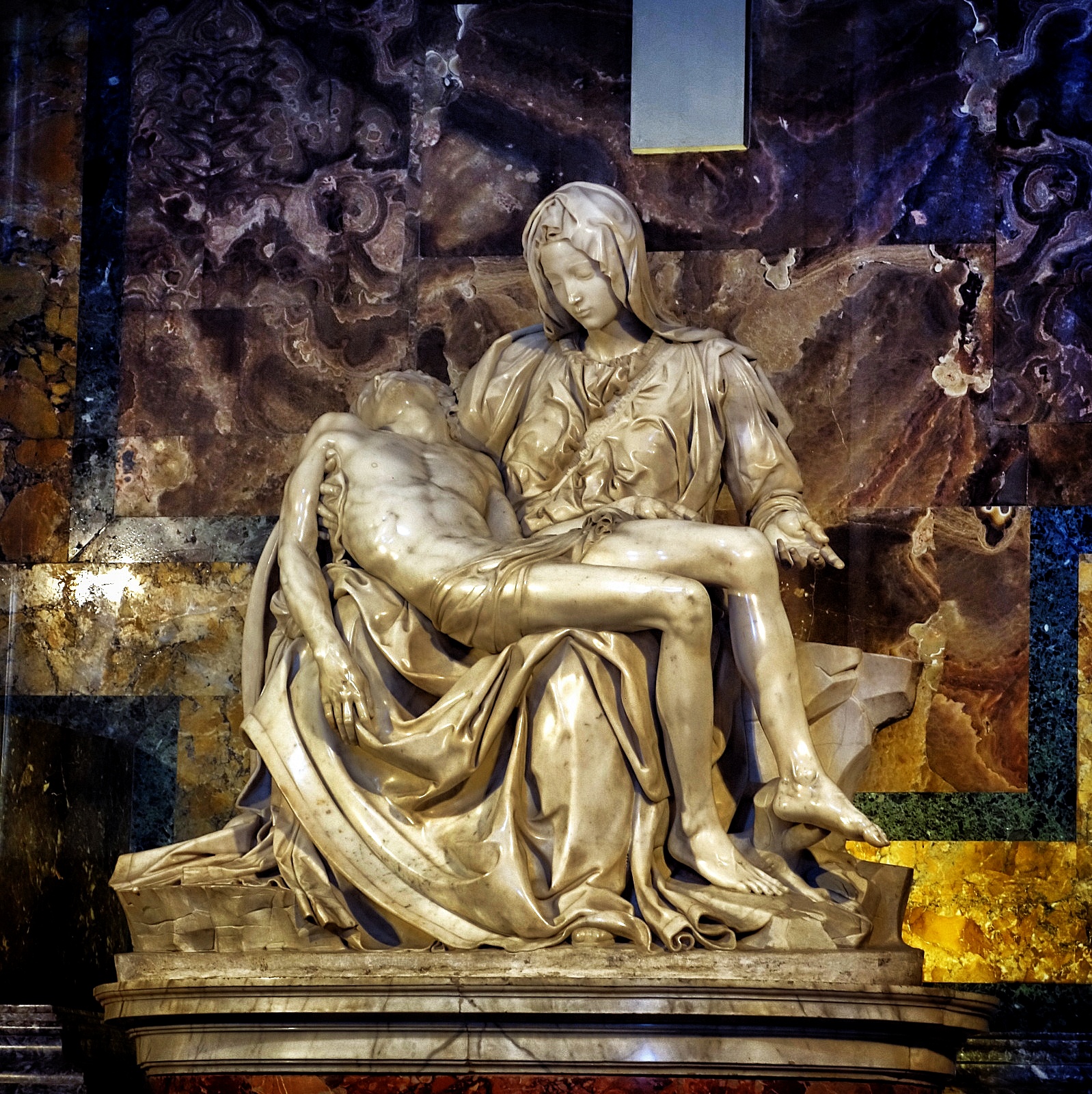 La Pietà - Michel-Ange